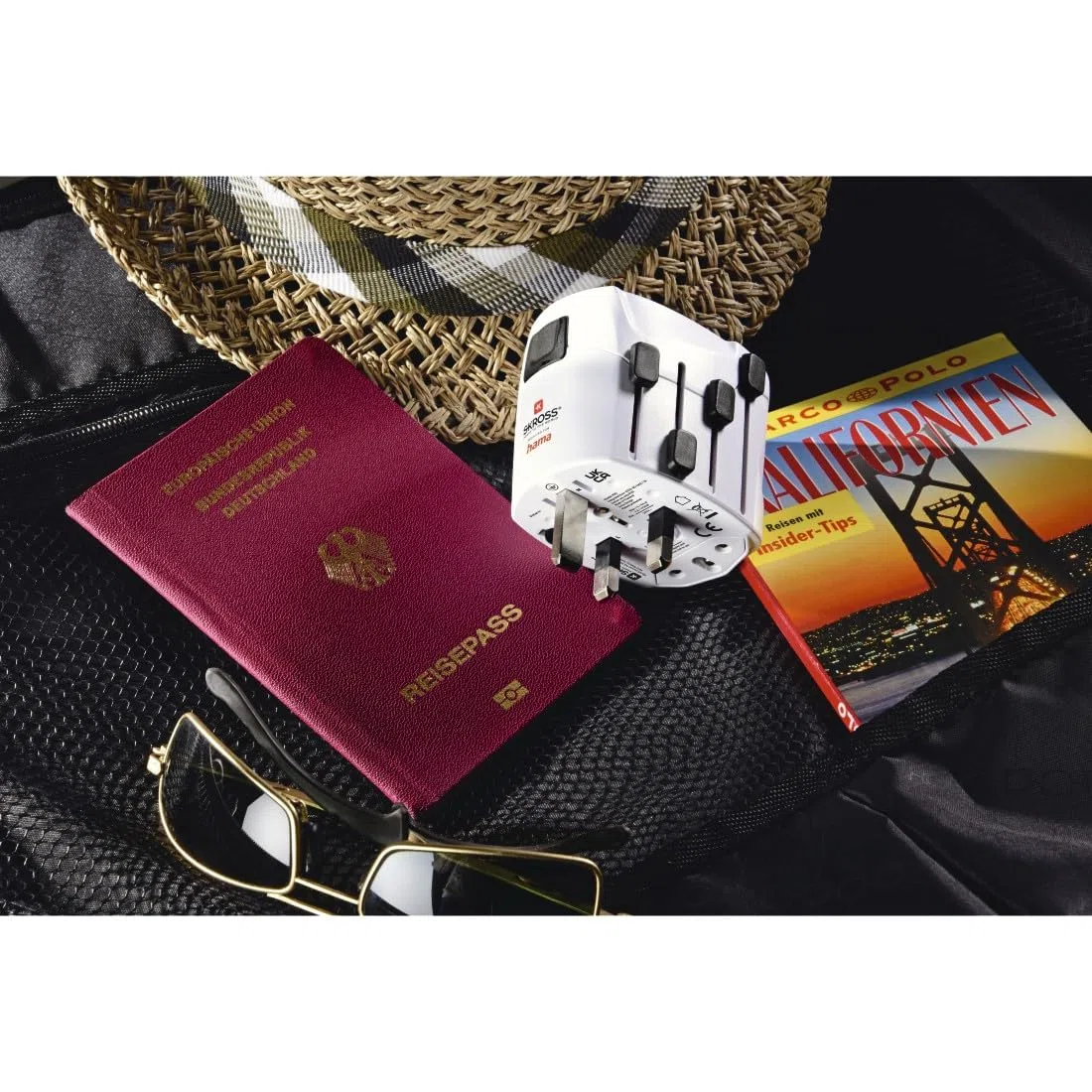 Hama | Adaptdor de Viaje (Adaptador Universal de Viaje, Compatible con más de 150 países, 2 y 3 Pines con Toma de Tierra) Blanco