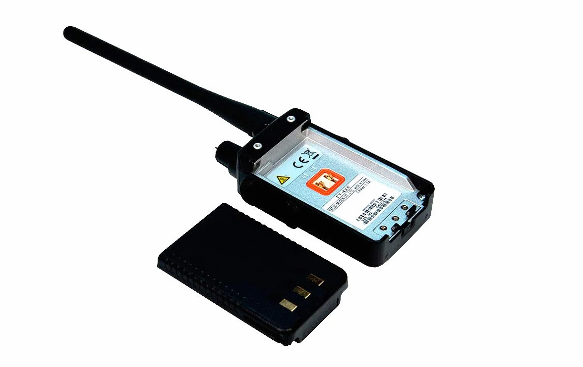 YAESU FT4XE Walkie Talkie Bibanda VHF/UHF 144 -440 Mhz PINGANILLO PIN19M
