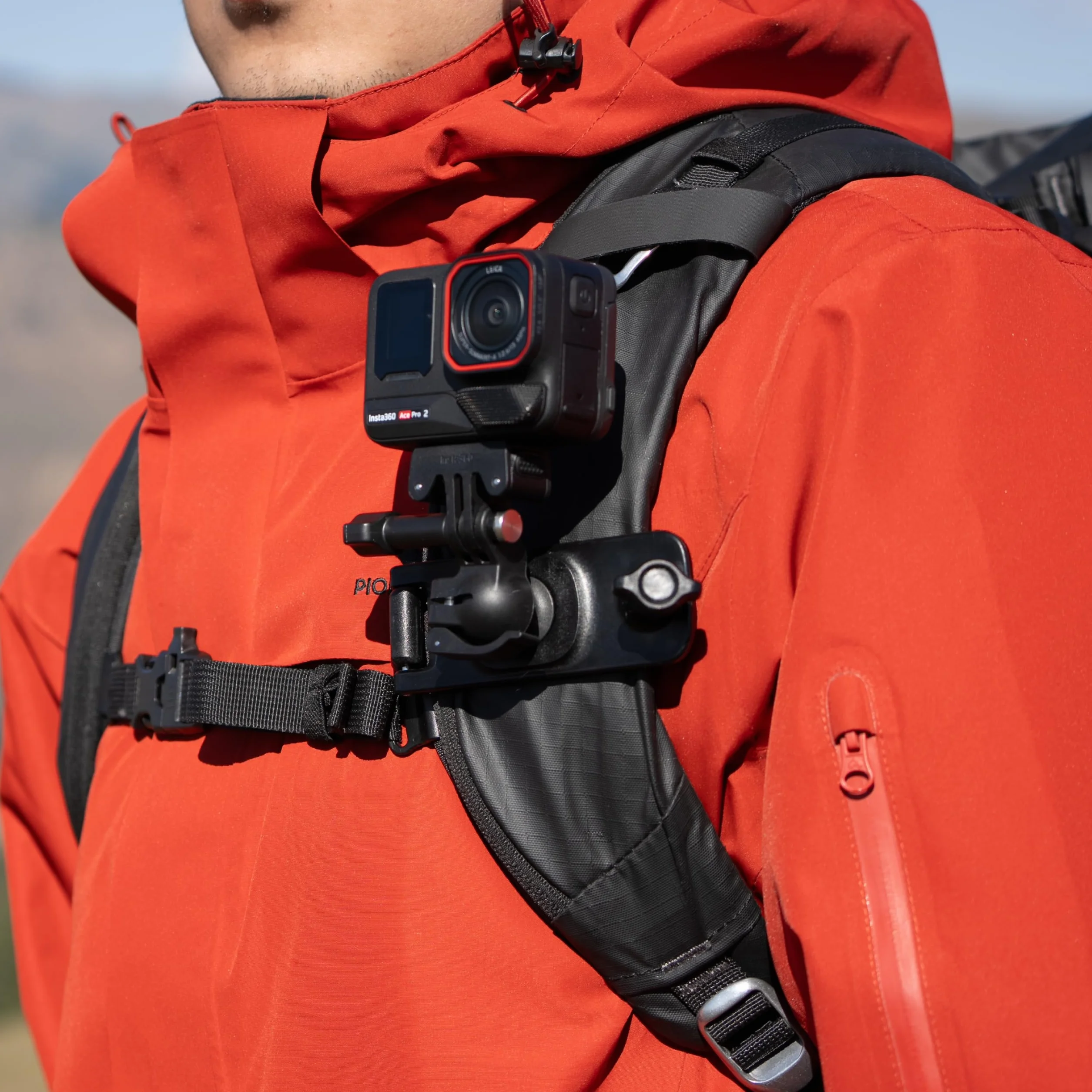 Insta360 Clip para mochila