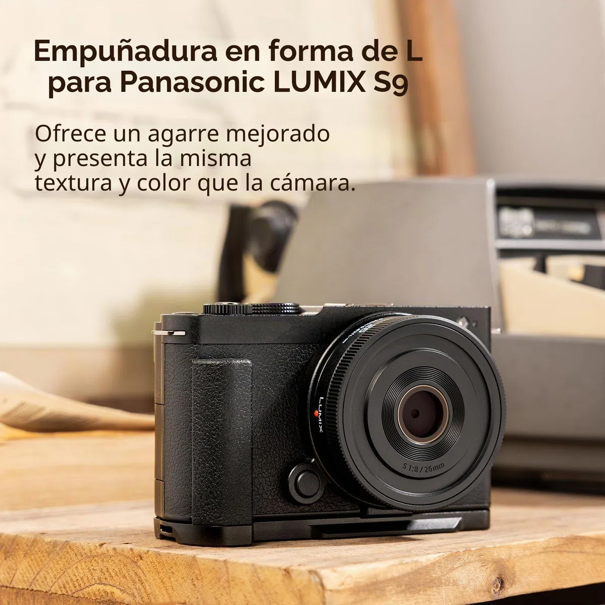 SMALLRIG Mango Forma de L para Panasonic LUMIX S9 con Agarre Ergonómico de Silicona, Placa de Liberación Rápida Incorporada para Arca - 4517