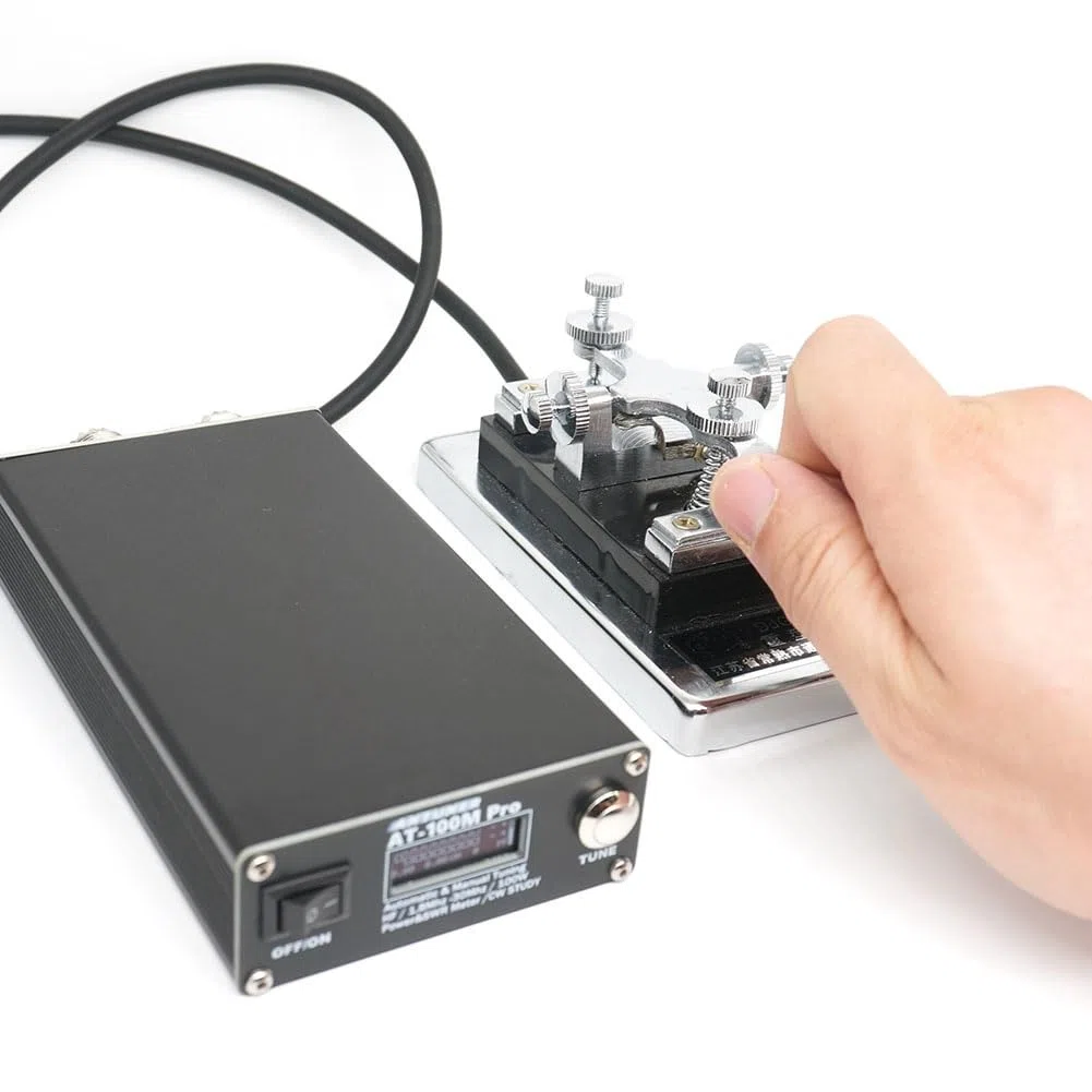 Correa Antuner AT-100M Pro 100W 1.8MHz-30MHz ATU-100M Sintonizador de Antena QRP CóDigo Morse Medidor SWR Medidor de Potencia para Radio HF