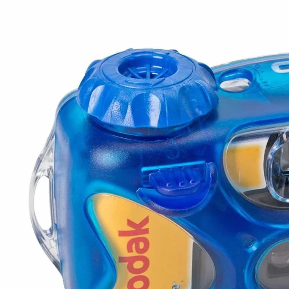 Kodak Cámara Deportiva desechable de un Solo Uso con película de exposición de 800 velocidades y 27 Unidades (Paquete de 3)