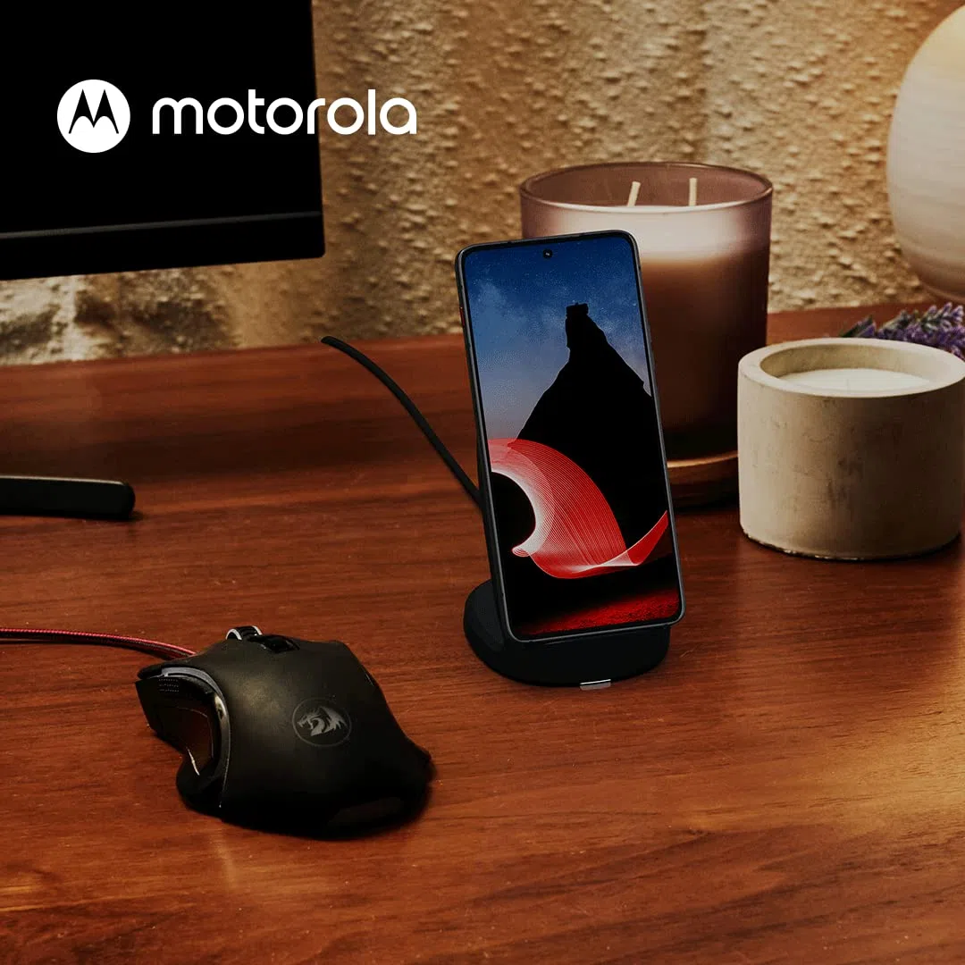 Motorola Chargers - Soporte inalámbrico Turbopower de 15 W Compatible con Dispositivos compatibles con Samsung, iPhone, Hauwei, OPPO, Xiaomi Qi, Fabricado por Motorola
