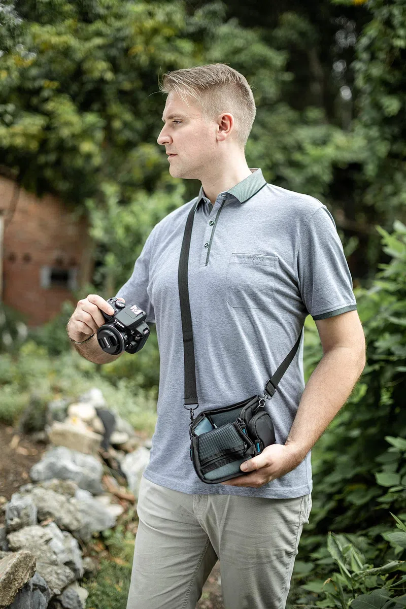 Bodyguard 5* Estuche para cámara Negro - Adecuado para Sony Alpha 6000 6300 6500 DSC-HX400V Canon M100 M10 M3 Nikon Coolpix B700 Panasonic Lumix DMC-FZ72