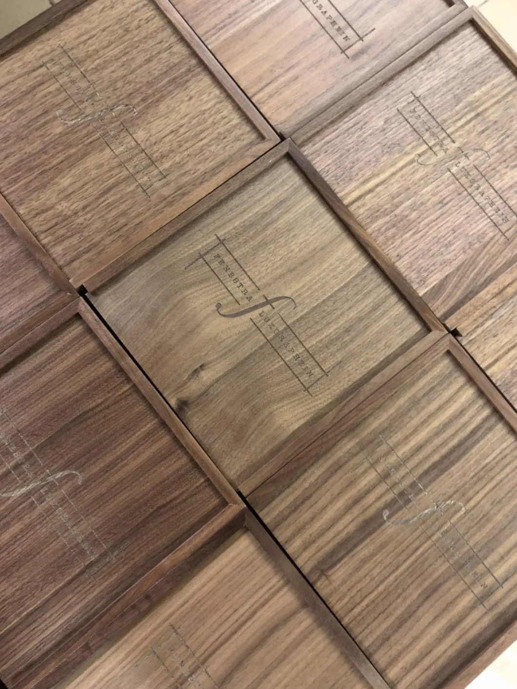 Generisch Caja de fotos de madera, marrón, 17 x 17 x 4 cm, 8 GB USB incluido, álbum de fotos, caja de memoria